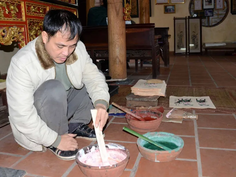 Tranh Đông Hồ Chăn Trâu Thổi Sáo khung lụa treo tường 6 Màu vẽ được các nghệ nhân phối trộn 1 cách hợp lý từ các nguyên liệu tự nhiên