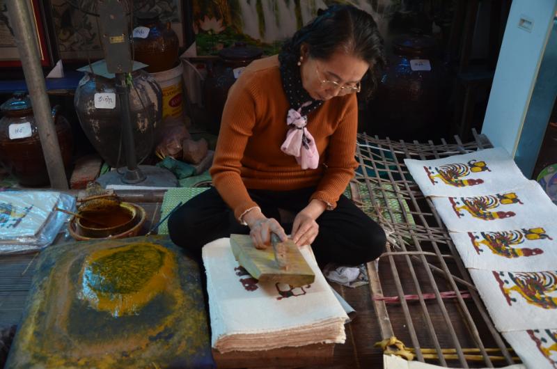Tranh Đông Hồ được tạo ra hoàn toàn bằng phương pháp in khắc gỗ