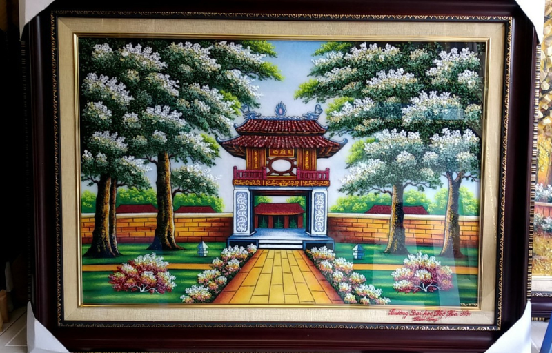 Tranh Khuê Văn Các lấp lánh với những viên đá quý cao cấp