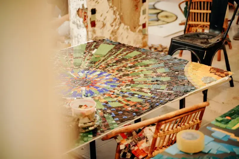 Tranh mosaic nghệ thuật ghép mảnh độc đáo tạo điểm nhấn phong thủy sang trọng