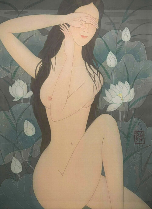 Ẩn Mình Trong Sen