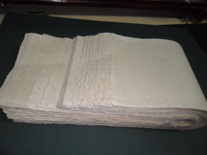 Giấy làm tranh Đông Hồ