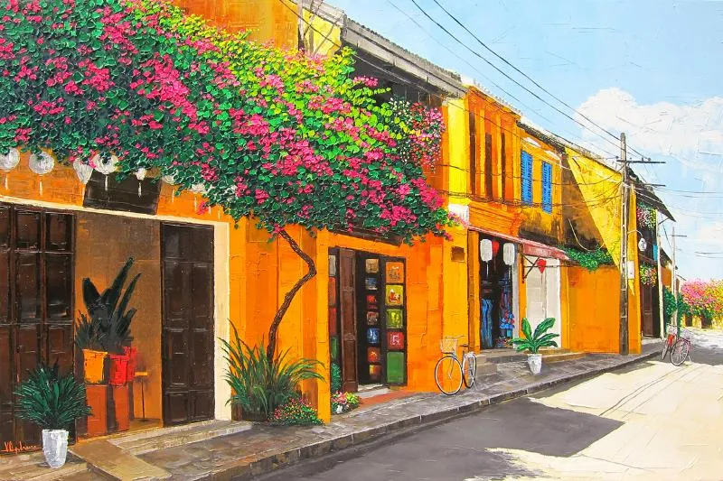 Bức tranh màu nước tinh tế, mô tả một con phố Hội An vắng người với ánh nắng nhẹ nhàng, phù hợp để thể hiện vẻ đẹp thơ mộng