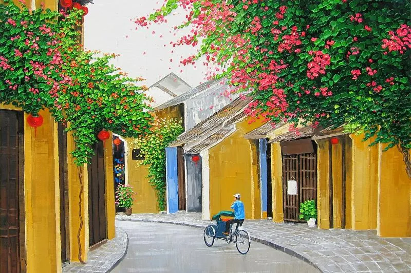 Tranh vẽ phố cổ Hội An đơn giản với hình ảnh người đạp xích lô trên con phố nhỏ, tường vàng đặc trưng và giàn hoa giấy rực rỡ