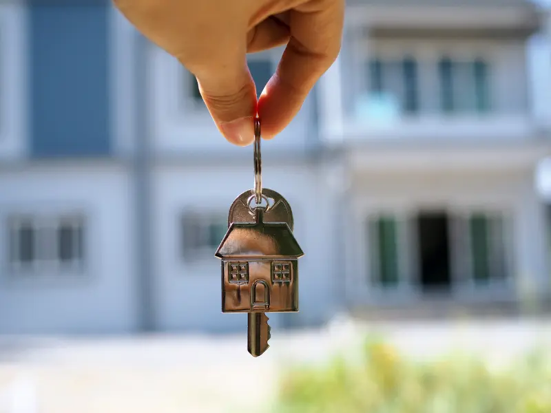 Tranh mừng tân gia chìa khóa của giao tiếp tinh tế