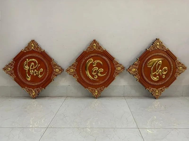 Tranh thư pháp chữ Phúc Lộc Thọ khắc gỗ