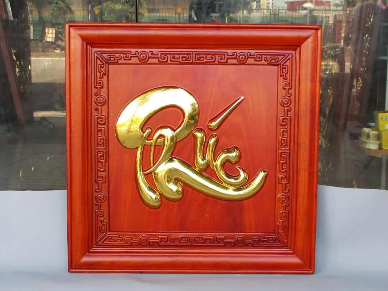 Tranh chữ phúc treo ban thờ dát vàng