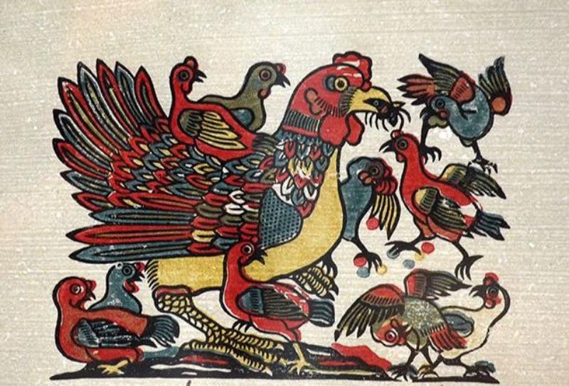 Bức tranh dân gian Đông Hồ “Đàn gà” – hình ảnh gà mẹ dang rộng đôi cánh che chở, dẫn dắt đàn gà con sum vầy bên nhau