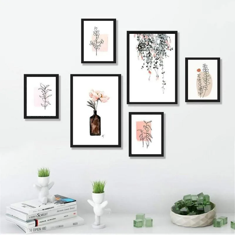 Cách treo tranh lên tường đẹp, chuẩn giúp không gian ấm cúng, sang trọng