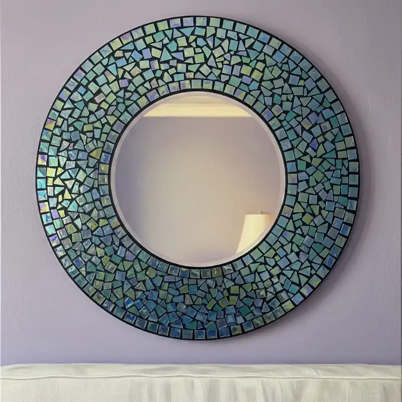 Tranh mosaic gương tròn khung ốp gạch xanh