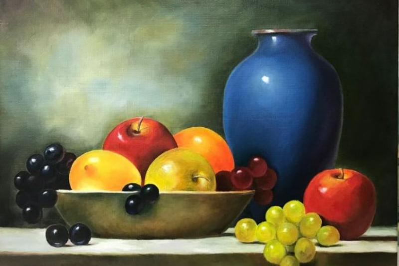 Treo tranh hoa quả hợp với năng lượng của không gian nấu nướng ở phòng bếp 