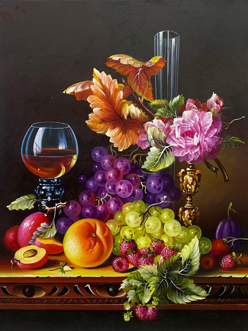 Tranh hoa quả và ẩm thực hài hòa, góp phần tăng tính thẩm mỹ và cảm giác ấm cúng cho không gian