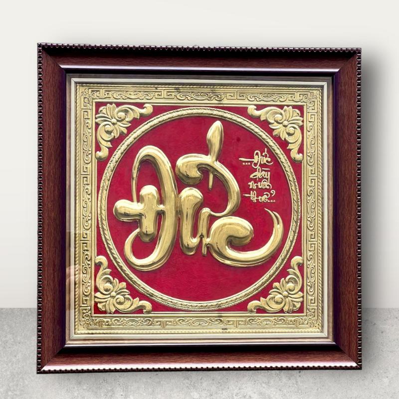 Tranh chữ bằng đồng có hiệu ứng ánh sáng sang trọng