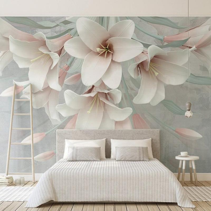 Mẫu tranh dán tường hoa loa kèn trắng 3D với tông màu nhẹ nhàng, lý tưởng để trang trí cho phòng ngủ hiện đại