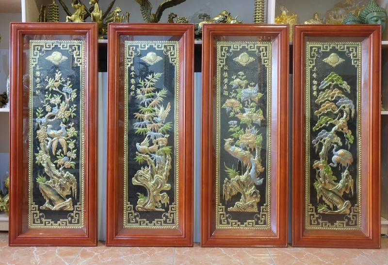 Tranh Tứ Quý bằng đồng kết hợp nghệ thuật truyền thống và vẻ đẹp hiện đại, mang lại vượng khí và bình an cho gia chủ