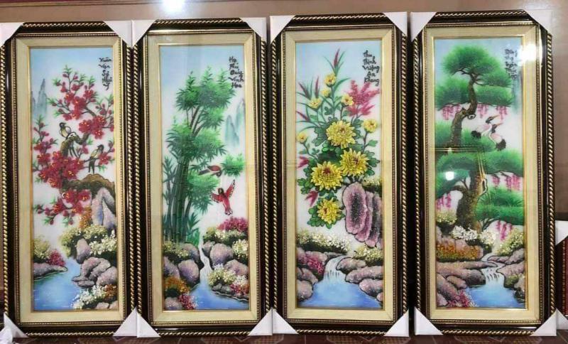 Tranh Tứ Quý Phù Điêu Đào - Trúc - Cúc - Tùng khung màu trầm ấm, trang trí phòng khách sang trọng