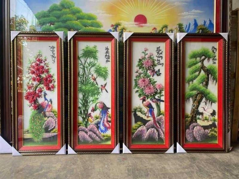 Tranh Tứ Quý Phù Điêu Đào - Trúc - Cúc - Tùng màu sắc rực rỡ, tượng trưng cho phúc lộc và thịnh vượng
