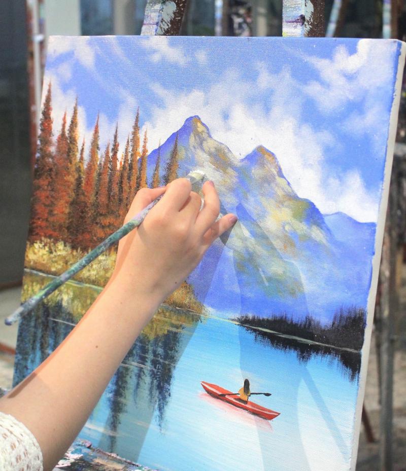 Vẽ cọ khô tạo hiệu ứng sần sùi, thô mộc