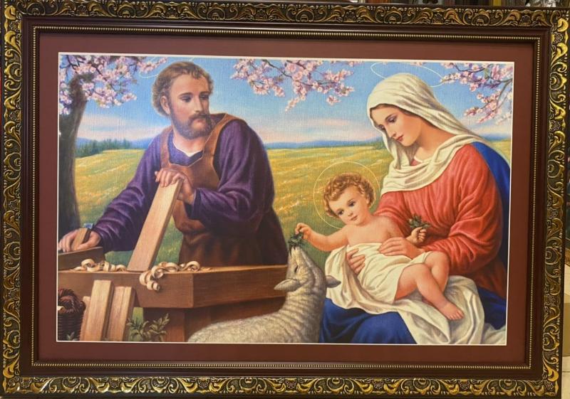 Cách chọn tranh Thánh Gia hợp phong thủy