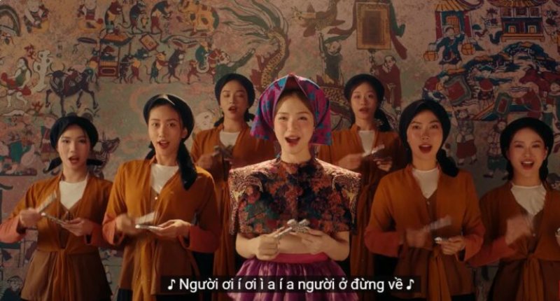 Tranh Đông Hồ xuất hiện trong MV Bắc Bling của Hòa Minzy