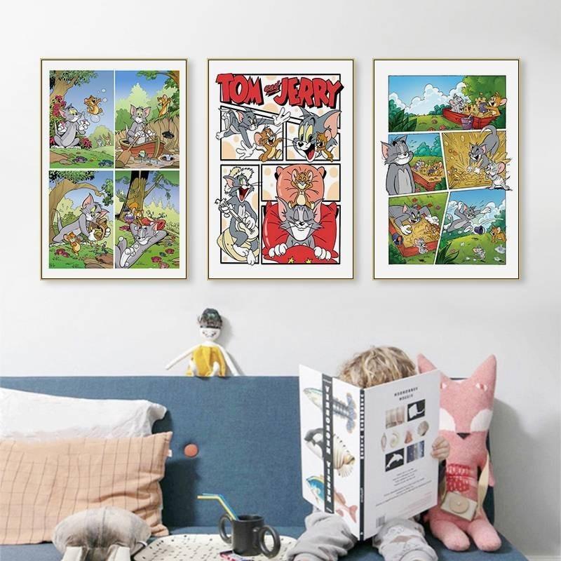 Phối tranh theo bộ 2-3 bức tạo nhịp điệu thị giác và làm tường thêm sinh động, thu hút.