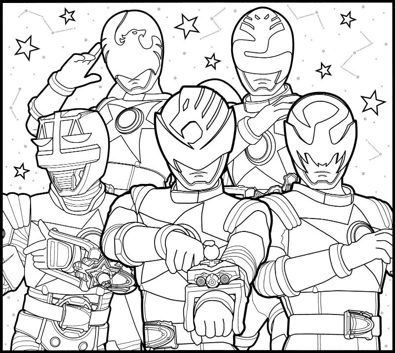 Nhóm Power Rangers trong một khoảnh khắc tập trung, thể hiện tinh thần đồng đội.