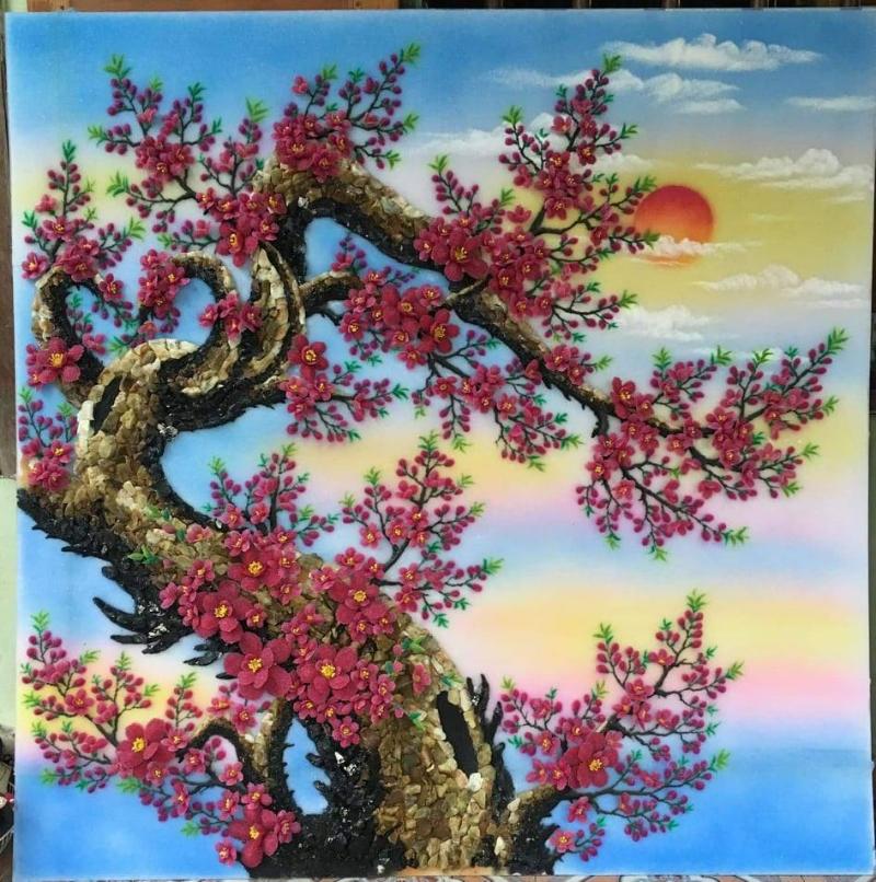 Vẻ đẹp cổ điển của tranh hoa đào đính đá với thế đào uốn lượn, biểu trưng cho sự dẻo dai và thịnh vượng trong phong thủy
