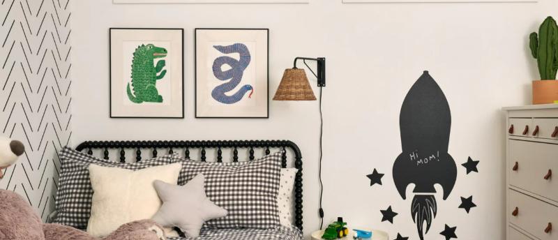 Tranh minh họa động vật độc đáo, thể hiện cá tính riêng trong phòng ngủ trẻ em