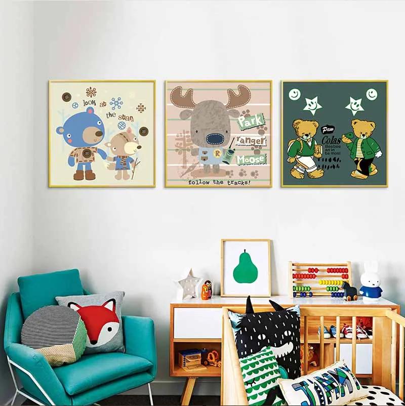 Tranh hoạt hình ngộ nghĩnh, phù hợp cho phòng ngủ của trẻ nhỏ