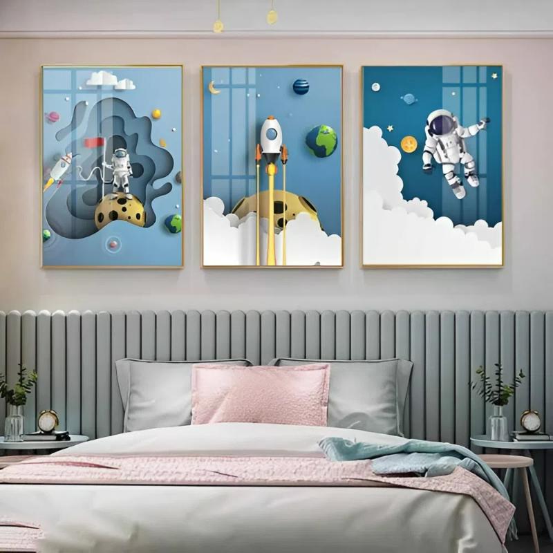 Tranh chủ đề phi hành gia và không gian, kích thích trí tưởng tượng của trẻ