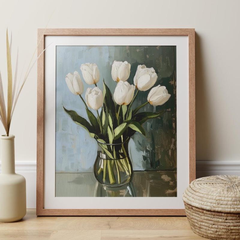 Vẻ đẹp thuần khiết của tulip trắng trong bình thủy tinh, biểu tượng của sự sang trọng và thanh lịch.