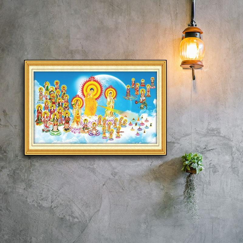 Tranh Tây Phương Tiếp Dẫn: Ý nghĩa, cách chọn và vị trí treo 10 Tranh Tây Phương Tam Thánh trên nền xanh lam, tăng thêm sự trang nghiêm và sinh khí cho không gian