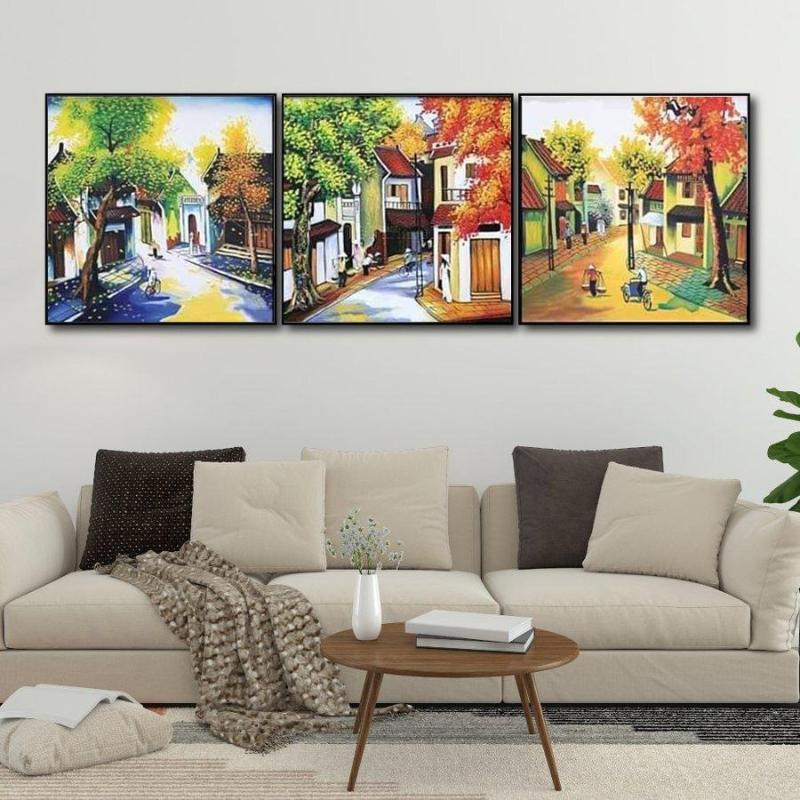 Bộ tranh canvas phố cổ hiện đại, lựa chọn trang trí tối ưu cho không gian phòng khách chung cư