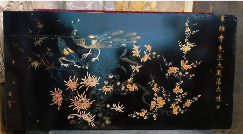 Tranh sơn mài khắc trũng – Vẻ đẹp chiều sâu của sơn ta 4 Kỹ thuật khắc trũng tạo nên chiều sâu vật lý và hiệu ứng thị giác 3D độc đáo