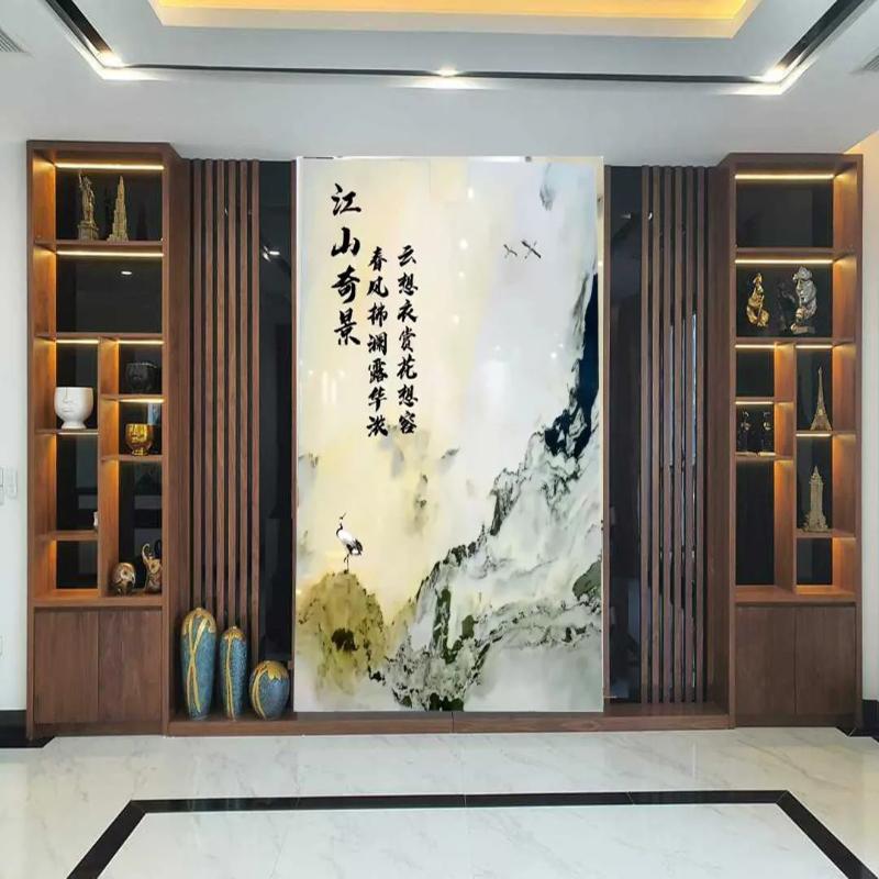 Những đường vân đá tự nhiên tái hiện sống động khung cảnh thiên nhiên hùng vĩ trong ngôi nhà hiện đại.