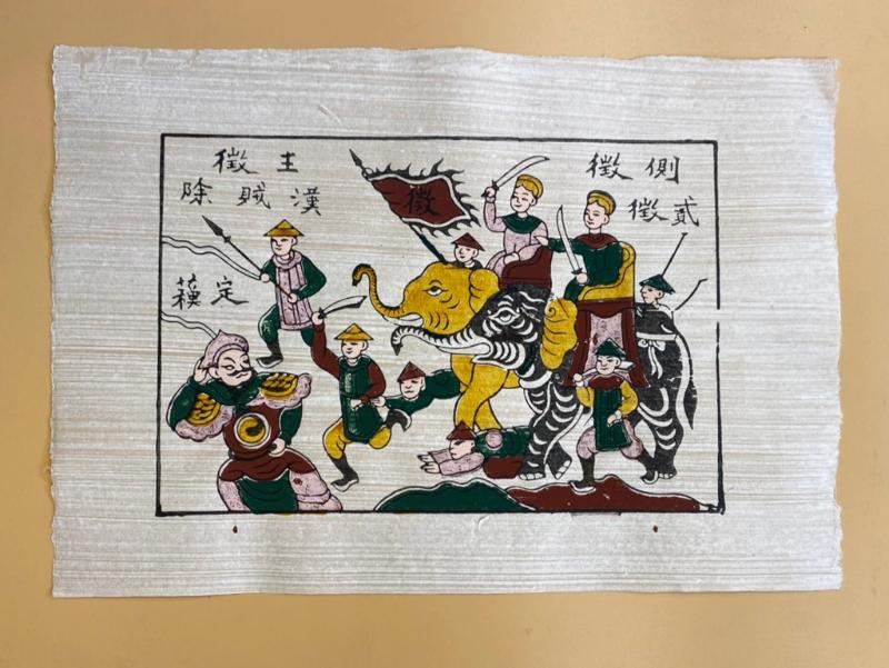 tranh giay dong ho hai ba trung danh giac 26x37 1