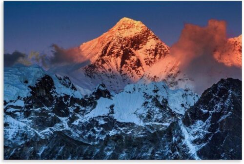 Tranh đỉnh núi Everest đón bình minh