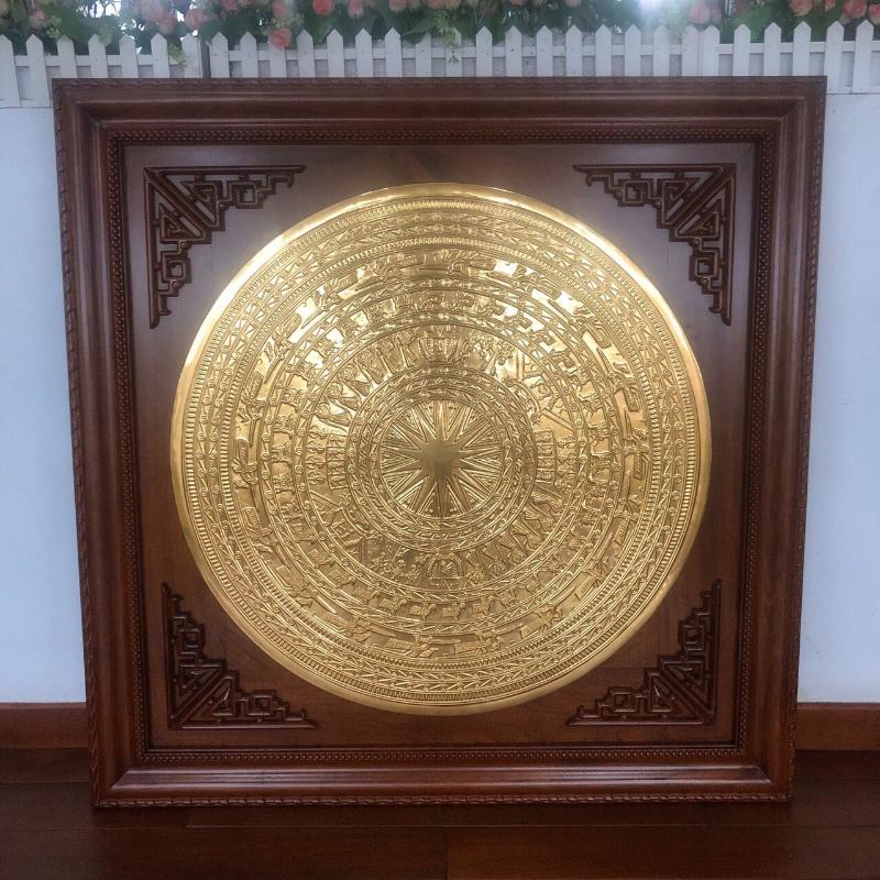 Tranh trống đồng Đông Sơn dát vàng 1 Tranh trống đồng Đông Sơn dát vàng
