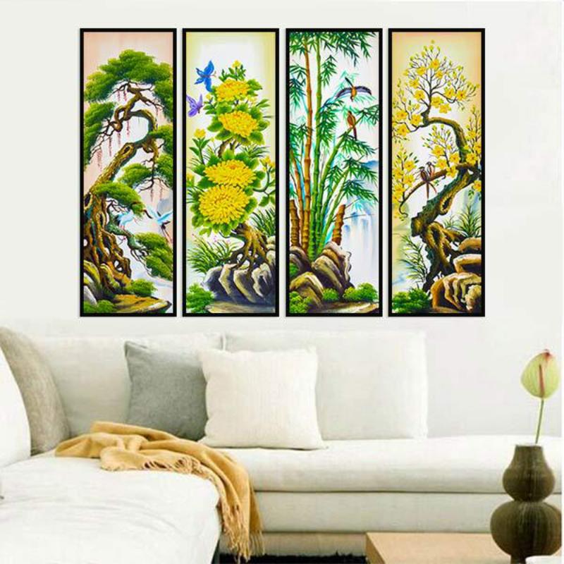 Tranh Tùng Cúc Trúc Mai hợp hướng Nam giúp vượng khí sinh sôi nảy nở, gia đình luôn đầm ấm
