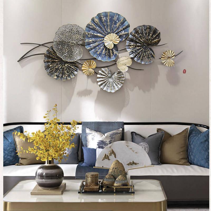 Tranh treo tường bằng sắt được uốn nắn thành các hình khối 3D sinh động