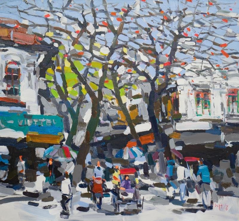 Tranh phong cảnh mùa đông trên phố với hàng cây trụi lá và nhịp sống đô thị